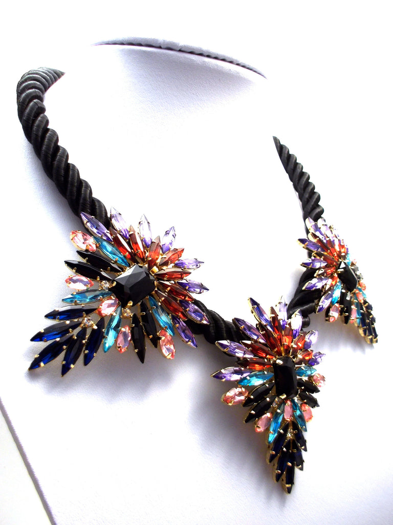 Three Pendant Rope Statement Necklace- Black