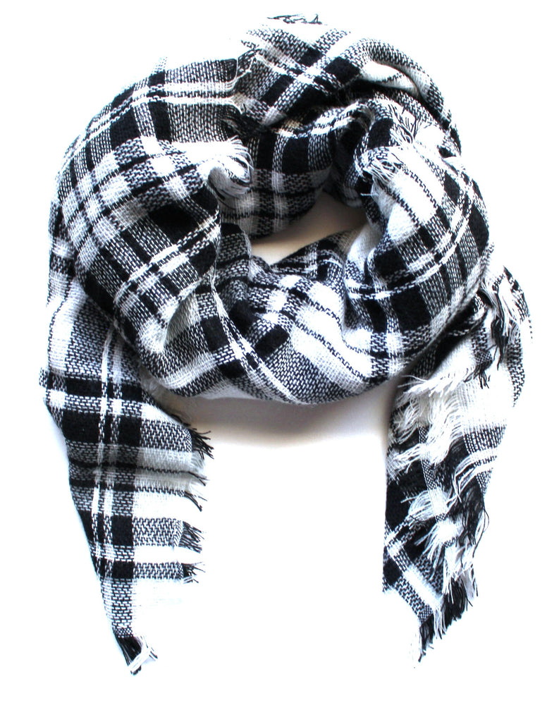 Mad For Plaid Blanket Scarf- White & Black
