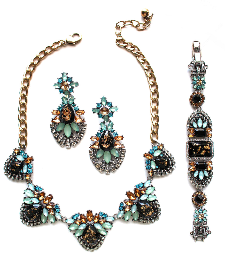 Vintagesque Rox Necklace