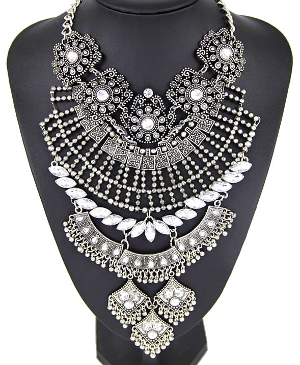 Antiqued Metal & Crystal Detail Necklace
